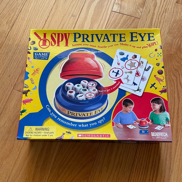 Scholastic I Spy Private Eye game ages 5+ - Picture 3 of 6